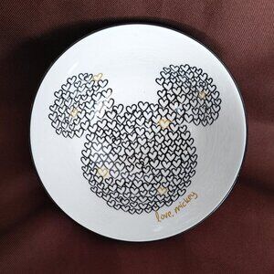 Mickey Mouse Heart Pattern Bowl